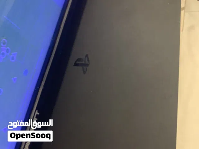 بلايستيشن 4 سلم 500GB نظيف ربي يبارك 2 يدين أصليات وسعر حرق