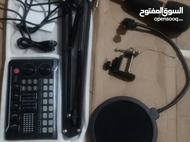 جهاز بث مباشر كامل بالكرتونه كما موضح بالصوره لم يستعمل ابدا بسعر حرق