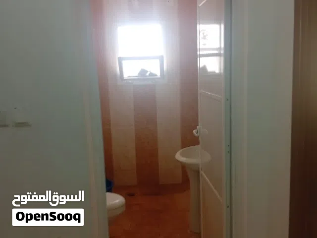 شقه للايجار العامرات