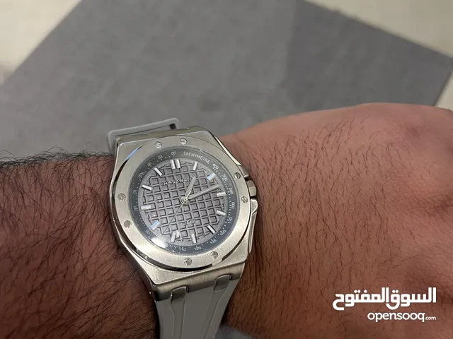 ساعه حلوه للبيع