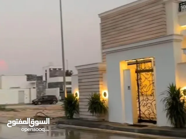 190 m2 3 Bedrooms Apartments for Rent in Tripoli Souq Al-Juma'a