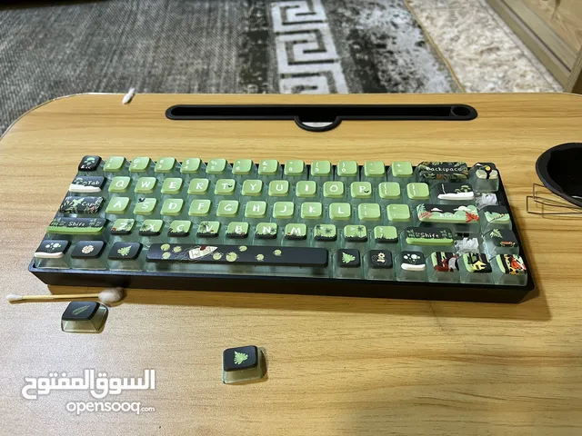 كيبورد مغناطيسي + كي كابس