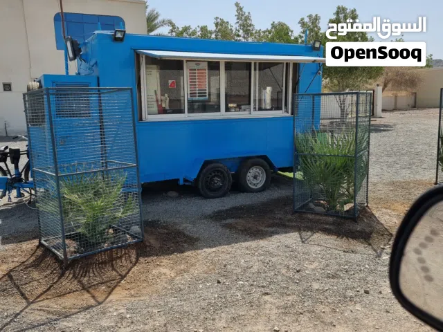 مقهى متنقل جاهز للعمل