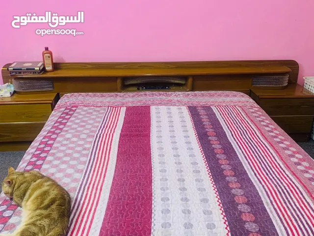 تخت مزوج خشب زان مع فرشة طبيه حالة ممتاز
