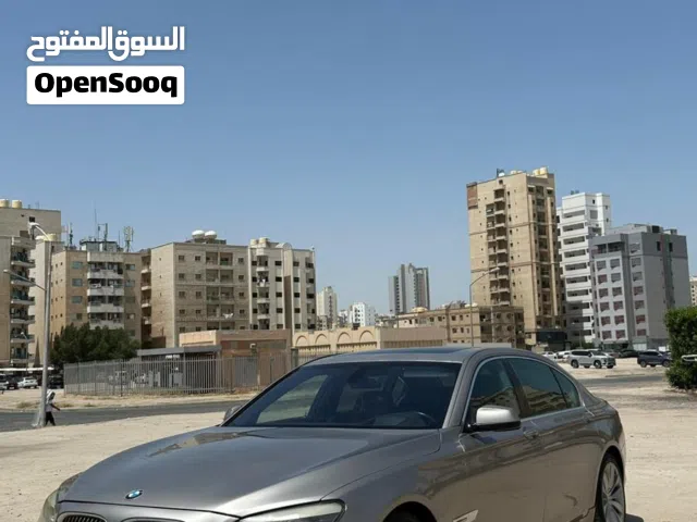 2010 بي ام دبليو الفئة 7 740