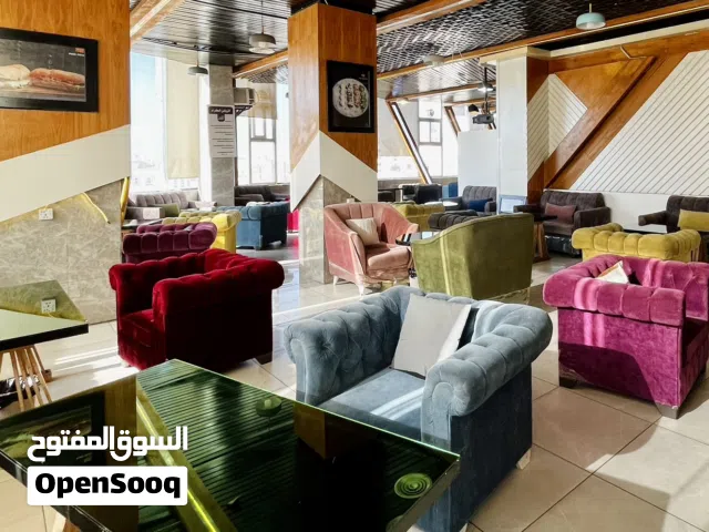 ديكور ومعدات وادوات مطعم وكافية للبيع