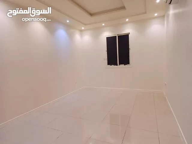 100 m2 Studio Apartments for Rent in Al Riyadh Al Yarmuk