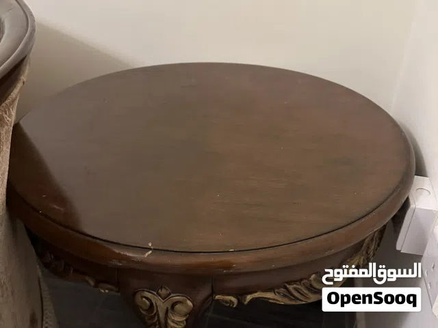 كنب وطاولات