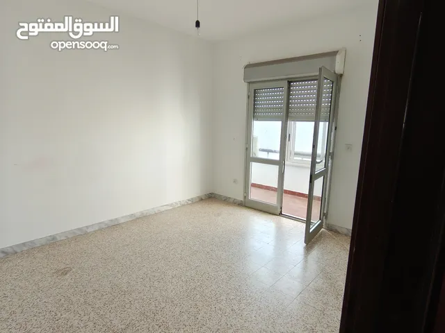 100 m2 2 Bedrooms Apartments for Rent in Benghazi Keesh