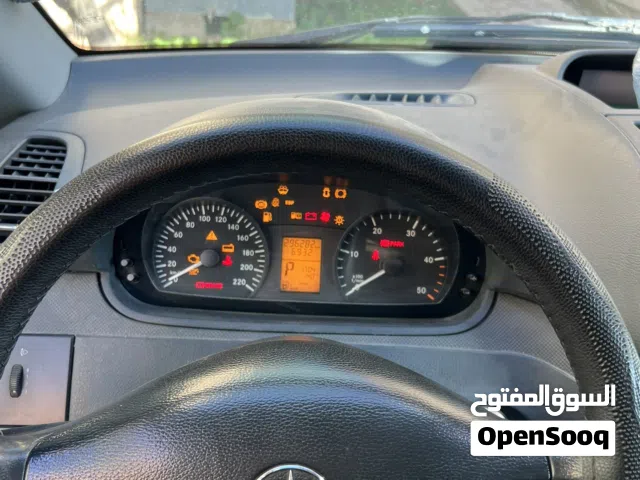 2011 مرسيدس بنز الفئة-V Vito