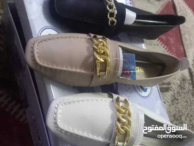 Other Comfort Shoes in Basra