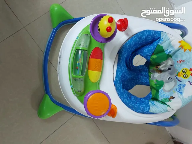 مشاية مع موسيقى والعاب
