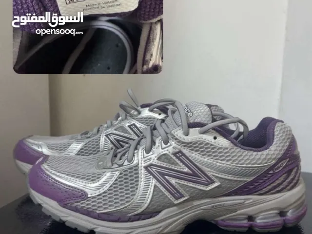 حذاء ماركة أصلية