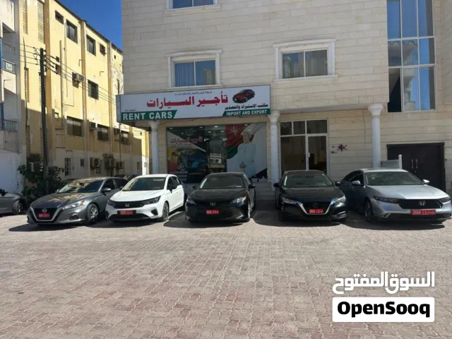 سيارات للإيجار الشهري الاسبوعي اليومي صوالين والفورويل