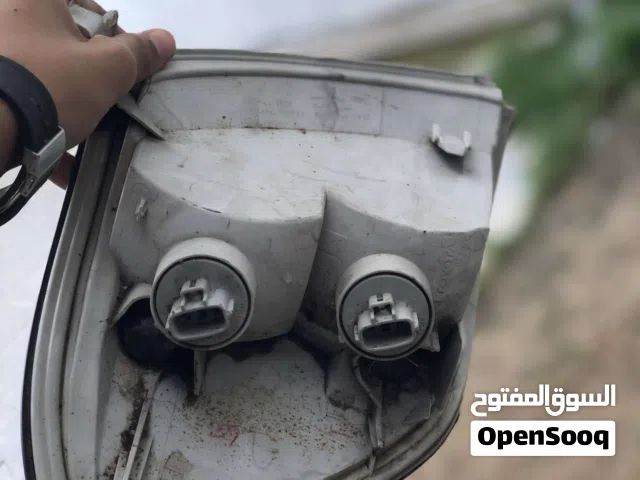 السلام عليكم  قاعدة مرايا يمين خاصه بسيكويا 2002 ب(200) فليتشه يسار ب(80)  تواصل خاص او على الرقم