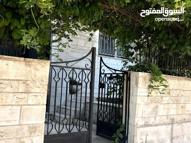 173 m2 More than 6 bedrooms Apartments for Sale in Amman Daheit Al Aqsa