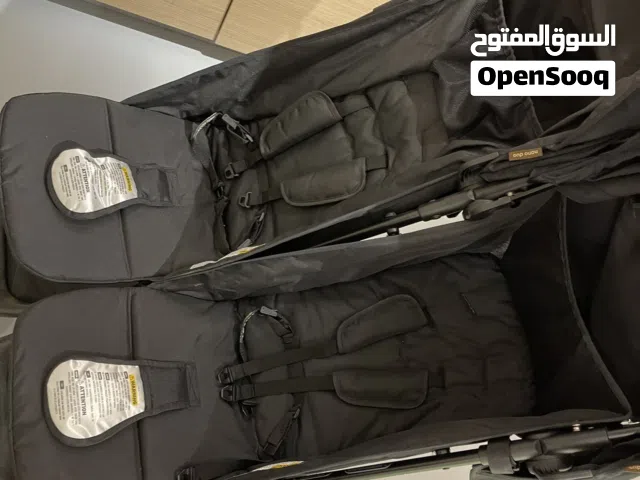 عربانة توأم