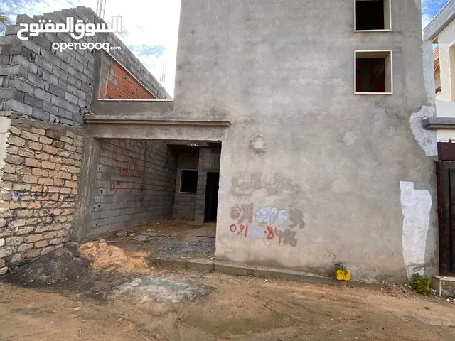 175 m2 3 Bedrooms Townhouse for Sale in Tripoli Airport Road