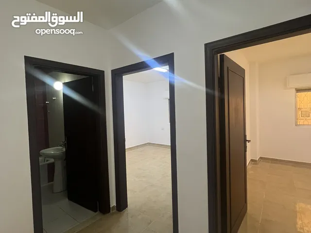 150m2 3 Bedrooms Apartments for Sale in Zarqa Jabal Tareq
