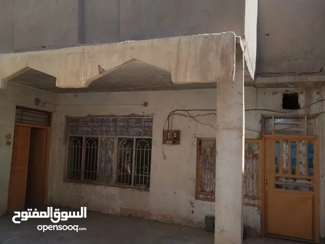 بيت للبيع في النجف حي الكرمه شارع طاقه شراي يتصل على الرقم وشكرا