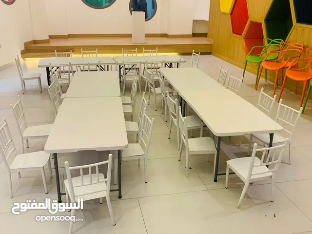 baby chair and for rent أطفال كراسي و طاولات ايجار