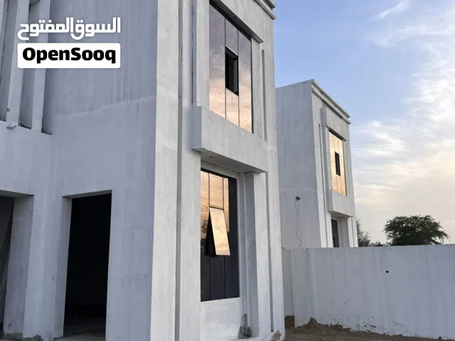 فلتين للبيع في صحار حارة الشيخ