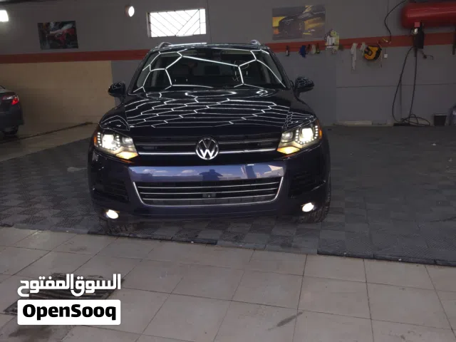 2014 فولكسفاغن طوارق Standard