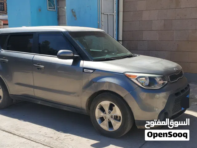 2015 كيا سول Standard