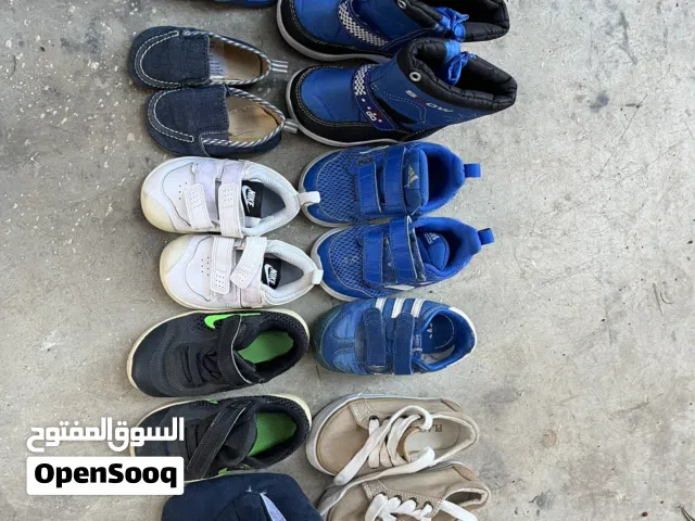 مجموعة احذية اطفال