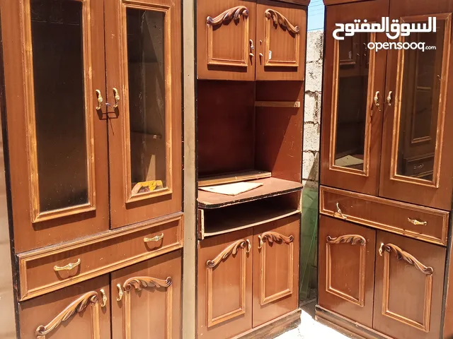 بوفيه شبه مستعمل