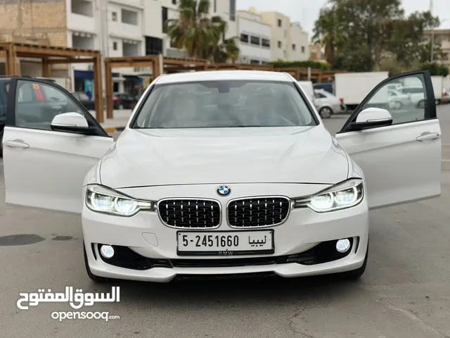 BMW F30 سيارة الوكيل سيارك الدار