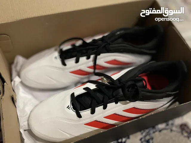 حذاء كورة قدم رياضي اديداس اصلي