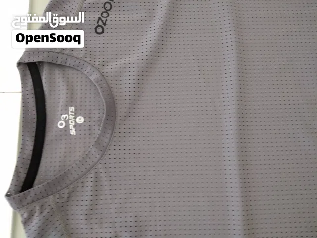 تي شيرت رياضي عدد 3