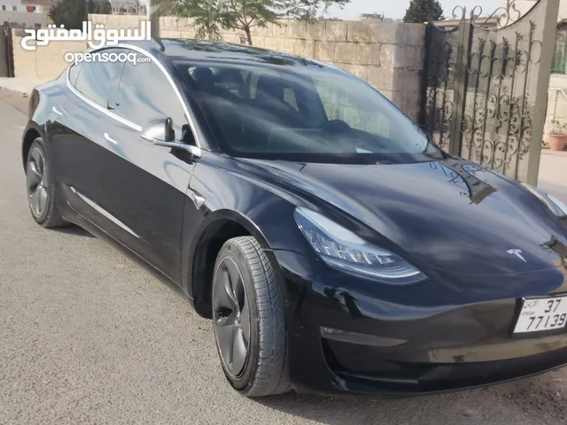 Tesla Model 3 2019 in Al Karak