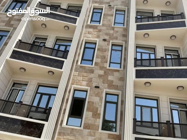 شقة للبيع 90م طابو ملك صرف الاعظمية غرفتين + صالة وخدمات بناية موقع جدا ممتاز سنتر الاعظمية