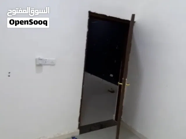 بنايه للبيع في منطقه القبله موقع مميز وتجاري