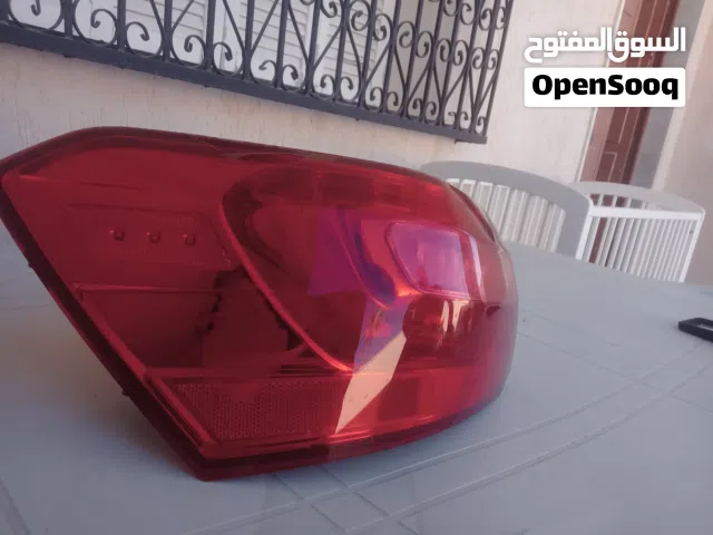 بسم الله الرحمن الرحيم  توكلنا على الله  يوجد ستوب خلفي لد من جهة اليسار  كما موضحة في السورة  نظيف