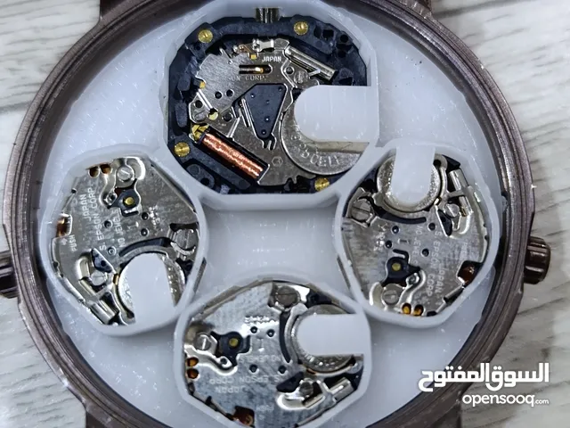 ساعه بوليس..تشتغل اربع بطاريات.او باتري