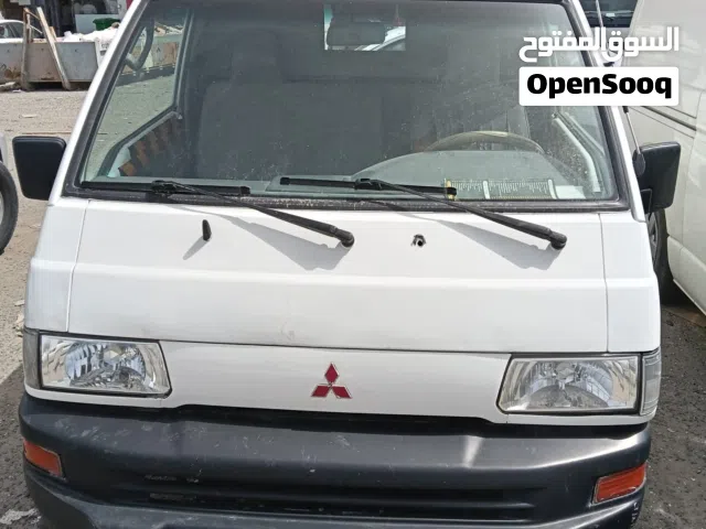 2003 ميتسوبيشي L200 Standard