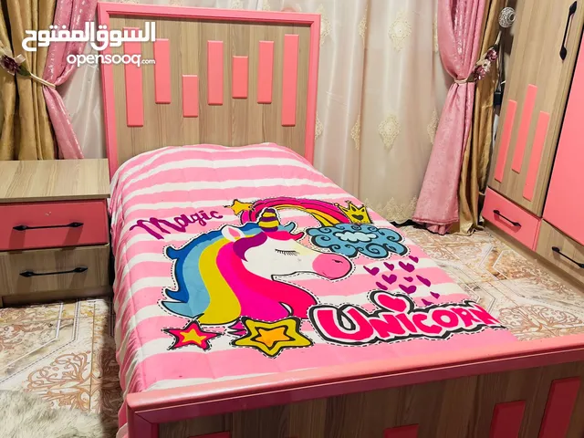 غرفة نوم اطفال 5 قطع نظيفة جدا