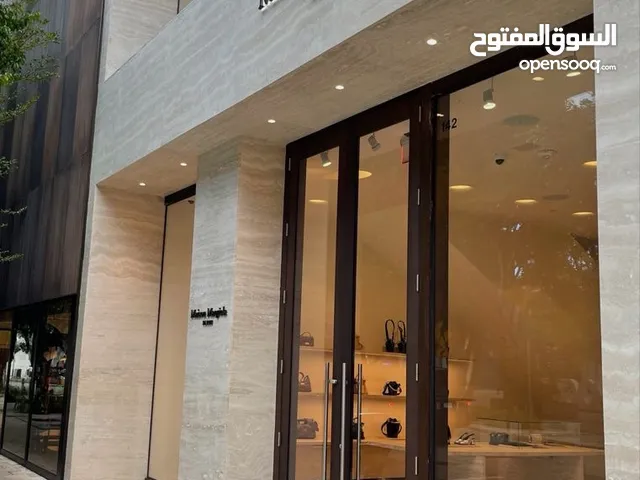 محل للايجار بالطويسة على الشارع العام