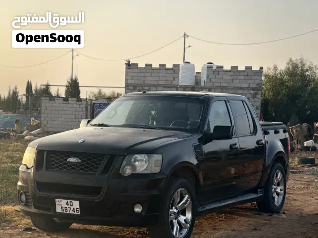 Used Ford Explorer in Ma'an