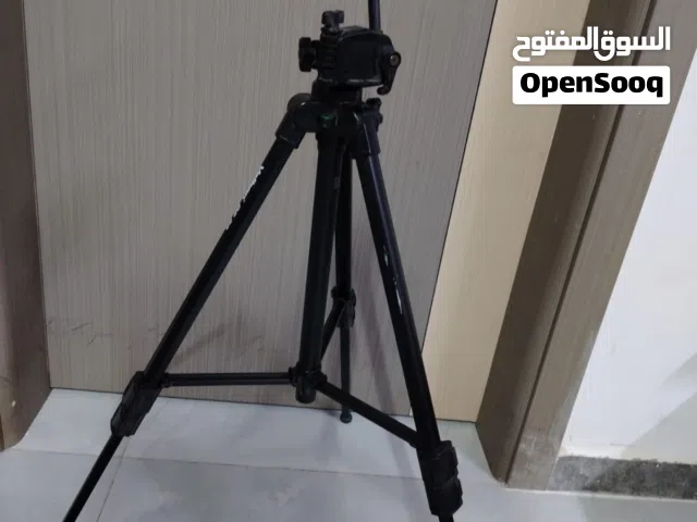 ستاند كمرة  مستعمل وما بنختلف