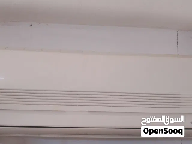مكيف واحد طن LG