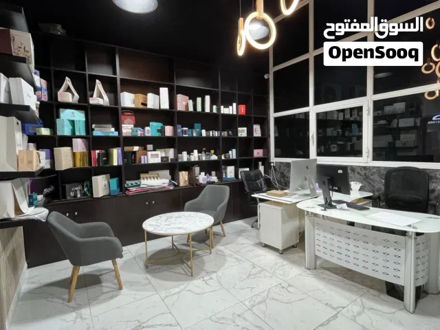 محل تجاري مع فترة سماح للإيجار في الشويخ الصناعية