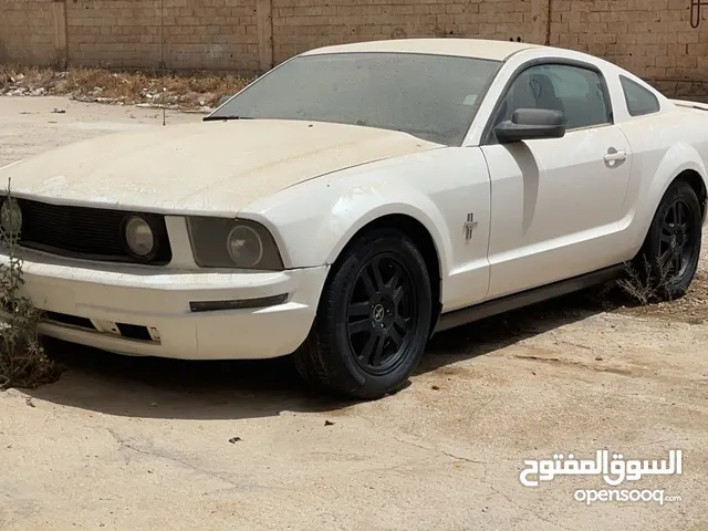 Ford Mustang 2008 in Benghazi
