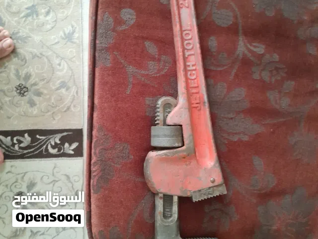 مفتح مواسير حجم كبير