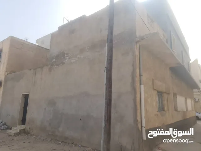 190 m2 4 Bedrooms Townhouse for Sale in Tripoli Gorje