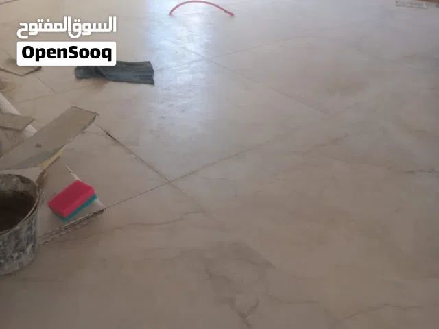 محترف في تركيب سيراميك