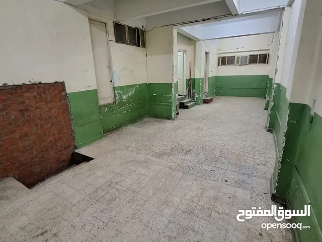 محل للايجار مساحة 70 متر في مدينة الزهور عزبة النخل موقع مميز و جيره حلوه يصلح لكل الاستخدامات